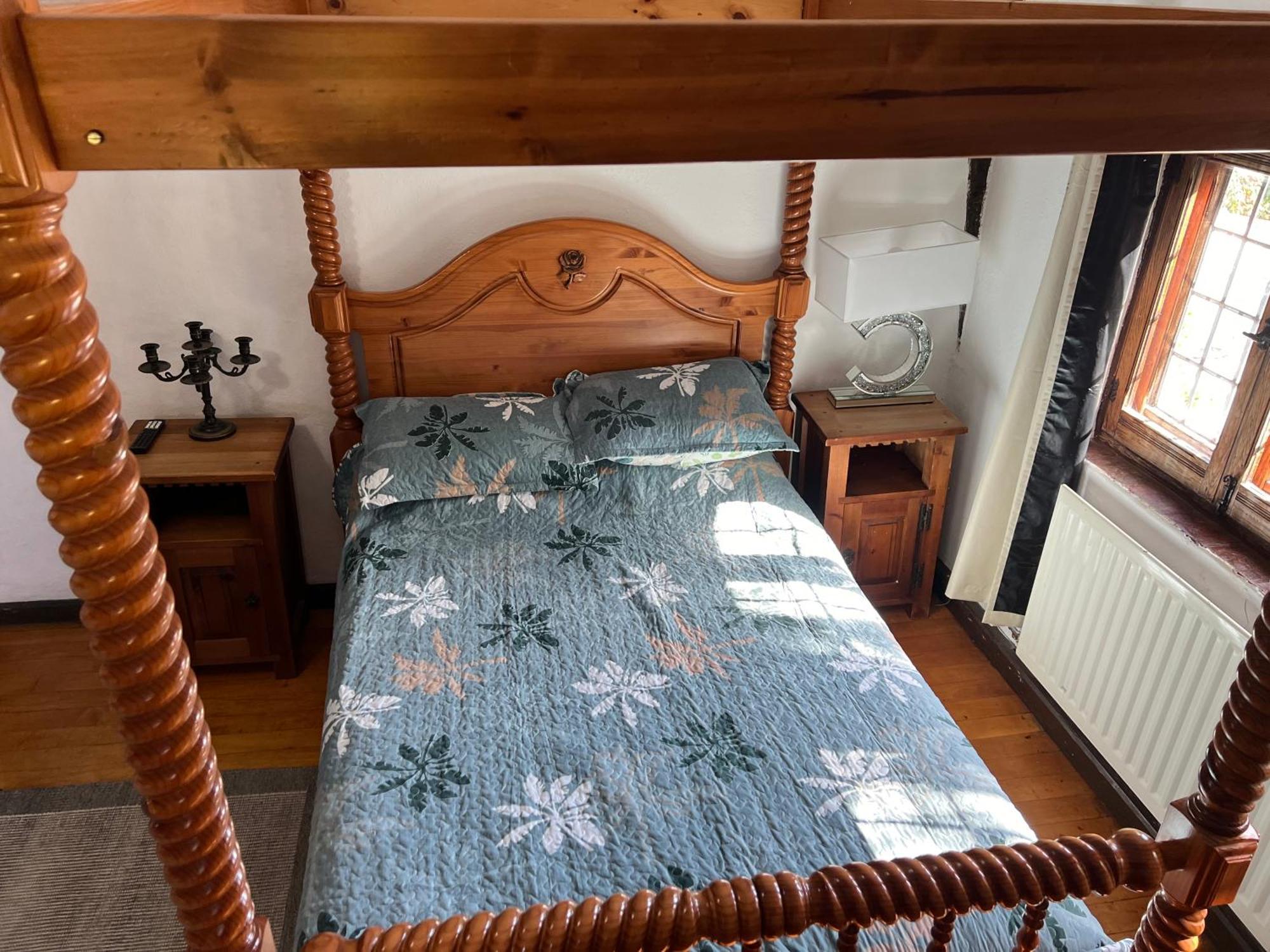 Tudor House - Double Room - En Suite Goff's Oak 외부 사진